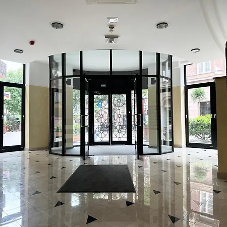 Апартаменты King's Court - Centre -free Garage Будапешт
