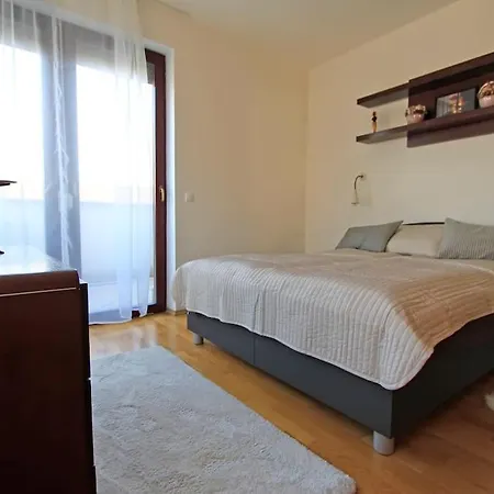 Apartament King's Court - Centre -free Garage