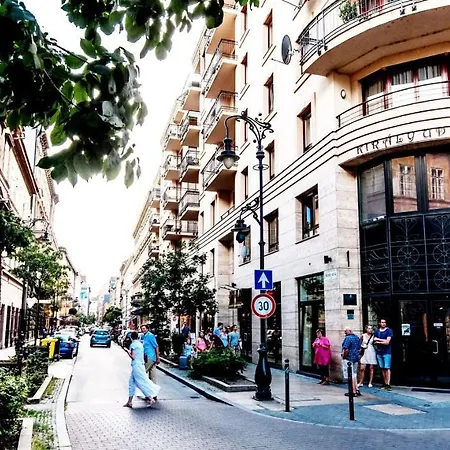 Apartment King's Court - Centre -free Garage *